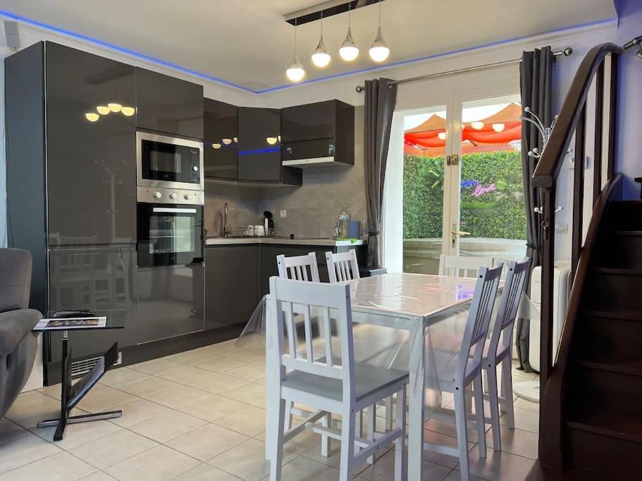 Saint-Germain-sur-Morin Kings Villa Near Disneyland Reserved Only For Family With Kids מראה חיצוני תמונה